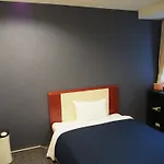 Grampus Inn Osaka