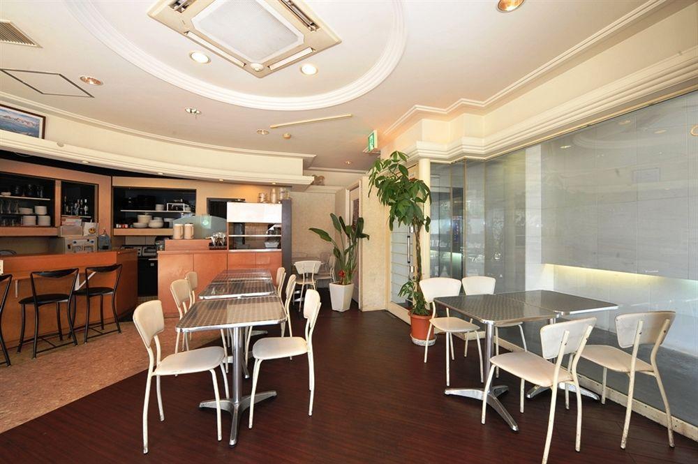 Grampus Namba Hotel 3*